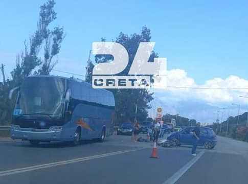 Κρήτη: Σοβαρό τροχαίο στον Άγιο Νικόλαο – Διασωληνωμένος νεαρός οδηγός μηχανής