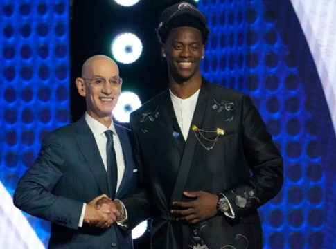 Οι Γουίζαρντς επέλεξαν στο Νο.1 του Draft τον Ντιμπάντσα (vids)
