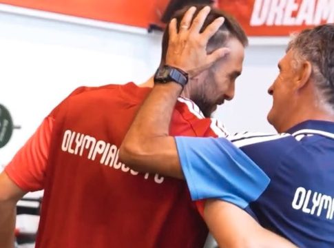 Η «θερμή» αγκαλιά Μεντιλίμπαρ και Φορτούνη στην «πρώτη» του Ολυμπιακού (vid)