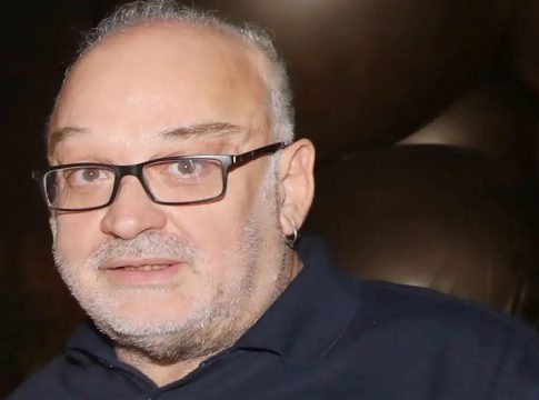Ποιος είναι ο μουσικοσυνθέτης που αθωώθηκε για την υπόθεση κακοποίησης σκύλου