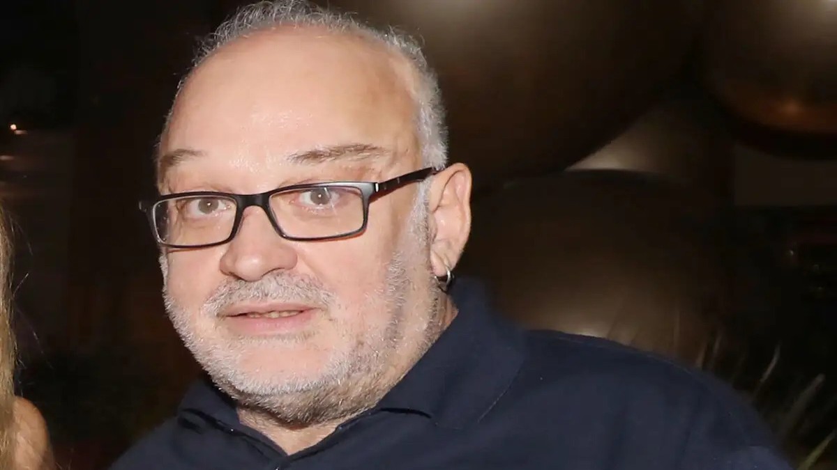 Ποιος είναι ο μουσικοσυνθέτης που αθωώθηκε για την υπόθεση κακοποίησης σκύλου