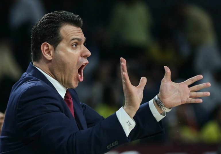 Χαμός με τον Ιτούδη: Αποχώρησε εκνευρισμένος από το flash interview μετά την ήττα από τη Μακάμπι (vid)