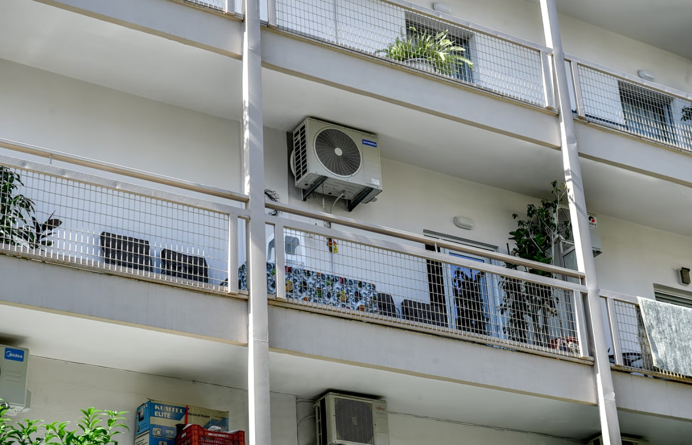 Γυναικοκτονία στην Καλαμάτα: «Ξύπνησα και την είδα πάνω από το κεφάλι μου με μαχαίρι» – Τι υποστήριξε ο 41χρονος