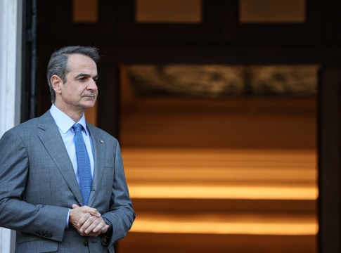 Κυβέρνηση: Χωρίς… πυξίδα στα αχαρτογράφητα νερά του νέου πολιτικού σκηνικού