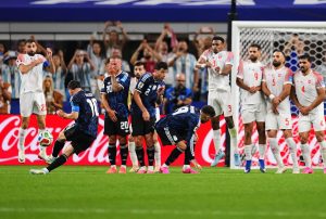 G.O.A.T. και των Μουντιάλ: Ο Μέσι έσπασε δύο ακόμη ρεκόρ – Ποια του έχουν… απομείνει (vid, pics)
