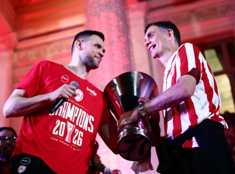 Οι συγκινητικές αφιερώσεις των Μπαρτζώκα και Παπανικολάου στην Κανέλλα Χρυσονίδου για την κατάκτηση της Euroleague