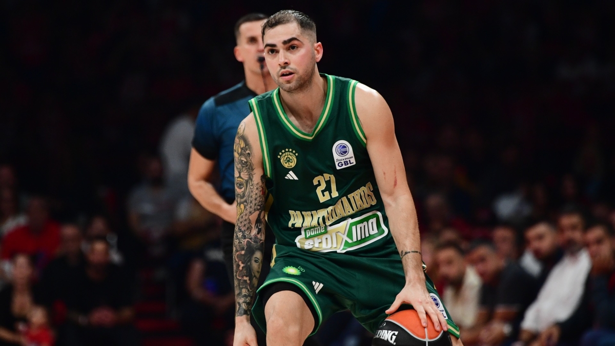 Τολιόπουλος: «Μετά την αποτυχία στη Euroleague θέλουμε πάρα πολύ το πρωτάθλημα»