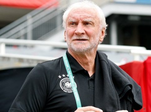 Φέλερ: «Δεν είμαστε ανάμεσα στα απόλυτα φαβορί»