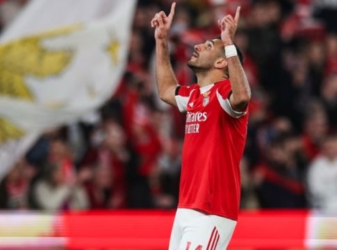 «Η Μπενφίκα απέρριψε πρόταση της Μπεσίκτας για τον Παυλίδη»