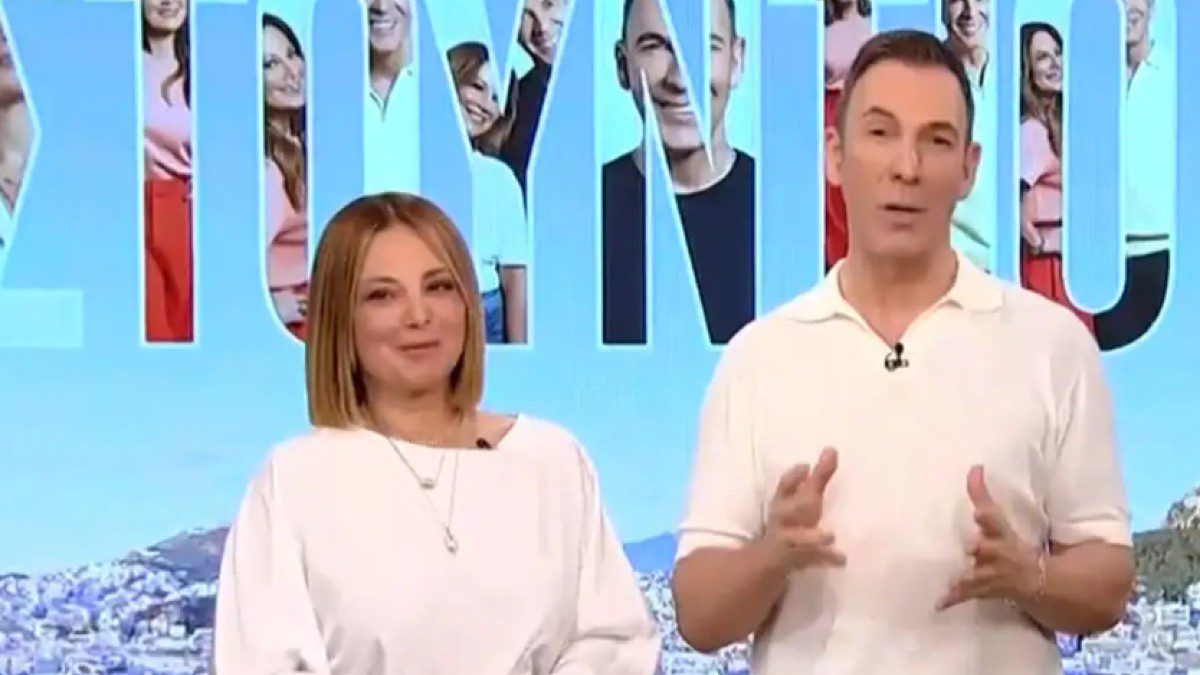 «Απέραντη ευγνωμοσύνη»: Συγκίνησαν Ζαμπέτογλου και Αναγνωστόπουλος στο τελευταίο «Στούντιο 4»