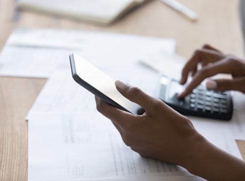 Φόροι: Τι πρέπει να πληρωθεί μέχρι την Παρασκευή