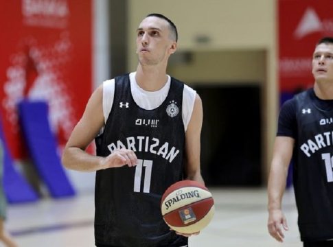 «Δημοσίευμα στην Ιταλία βάζει στο κάδρο Ολυμπιακού και ΠΑΟΚ τον Ποκουσέφσκι» (pics, vids)