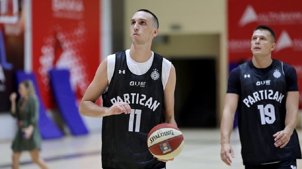 «Δημοσίευμα στην Ιταλία βάζει στο κάδρο Ολυμπιακού και ΠΑΟΚ τον Ποκουσέφσκι» (pics, vids)