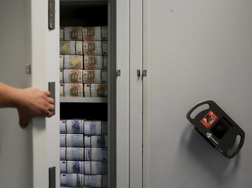 Πώς συγκρίνεται η Ευρώπη με τις πλουσιότερες χώρες του κόσμου στον ατομικό πλούτο; – Πού βρίσκεται η Ελλάδα;
