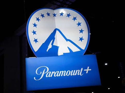 Νέες αντιδράσεις για τη συγχώνευση της Paramount και της Warner Bros.