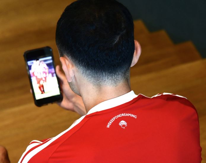 «Guess who’s back»: Προανήγγειλε Σάλιακα ο Ολυμπιακός (pic)