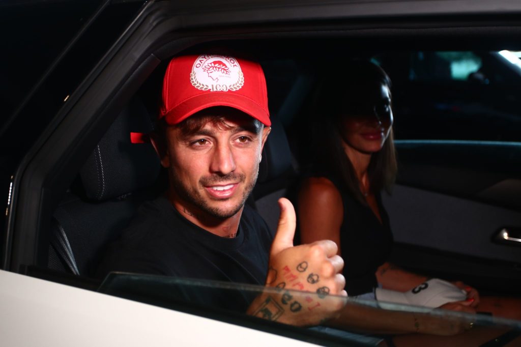 Στην Αθήνα για τον Ολυμπιακό ο Μαφέο (pics, vids)