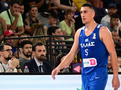 Λαρεντζάκης: «Να βγάλουμε αντίδραση με την Πορτογαλία»