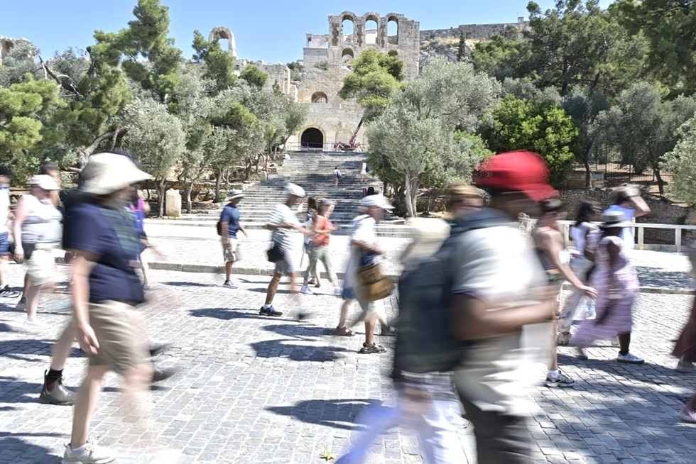 Τουρισμός: Ποιοι είναι οι μεγάλοι «αιμοδότες» της Ελλάδας – Τι δείχνουν τα στοιχεία