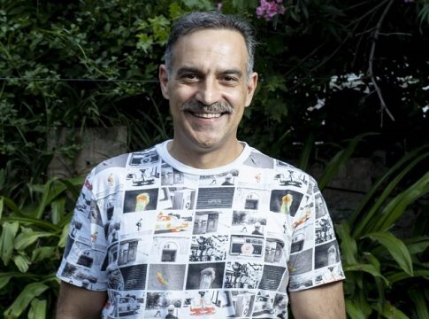 Περιπέτεια για τον Κρατερό Κατσούλη: Έμεινε στον δρόμο με τη μηχανή (pic)