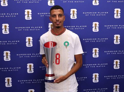 Αποθέωση για τον MVP, Ουναΐ: Τον σήκωσαν στα χέρια οι συμπαίκτες του (vids)