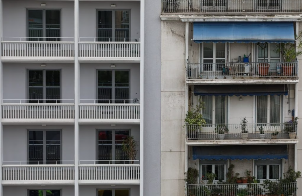 Ξεθωριάζει το όνειρο της ιδιοκατοίκησης σε Ευρώπη και ΗΠΑ – Δύσκολη εξίσωση η αγορά ακινήτου και στην Ελλάδα