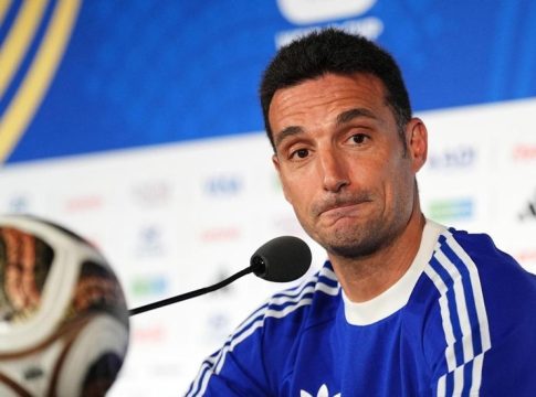 Σκαλόνι: «Ανακαλύψαμε κάτι πολύτιμο, οπαδοί της Μπόκα και της Ρίβερ αγκαλιάζονται»
