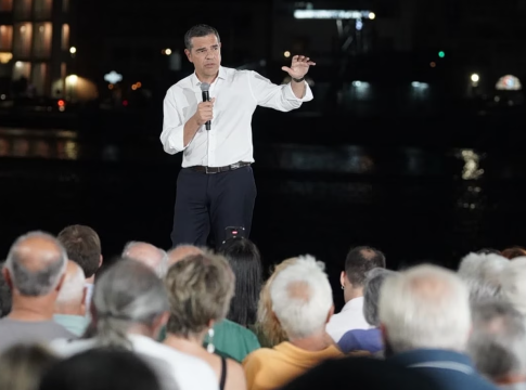 Τσίπρας: «Επτά χρόνια ακρίβεια, διαφθορά, κρίση θεσμών – Άνθρωποι στον πυρήνα του Μαξίμου μιλάνε με γλώσσα μαφιόζων – Θα φέρουμε τη μεγάλη αλλαγή»