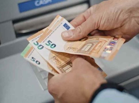 Ο «χάρτης» των πληρωμών: Ποιοι θα δουν χρήματα στο λογαριασμό τους τον Αύγουστο