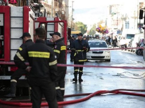 Φωτιά στην Τεχνόπολη στο Γκάζι, στις εγκαταστάσεις του «Αθήνα 9,84»
