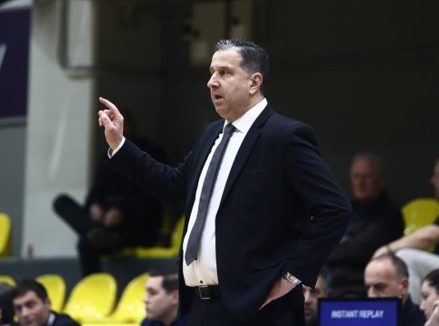 Εκτός Ελλάδα ξανά ο Τακιανός – Ποια ομάδα ανέλαβε