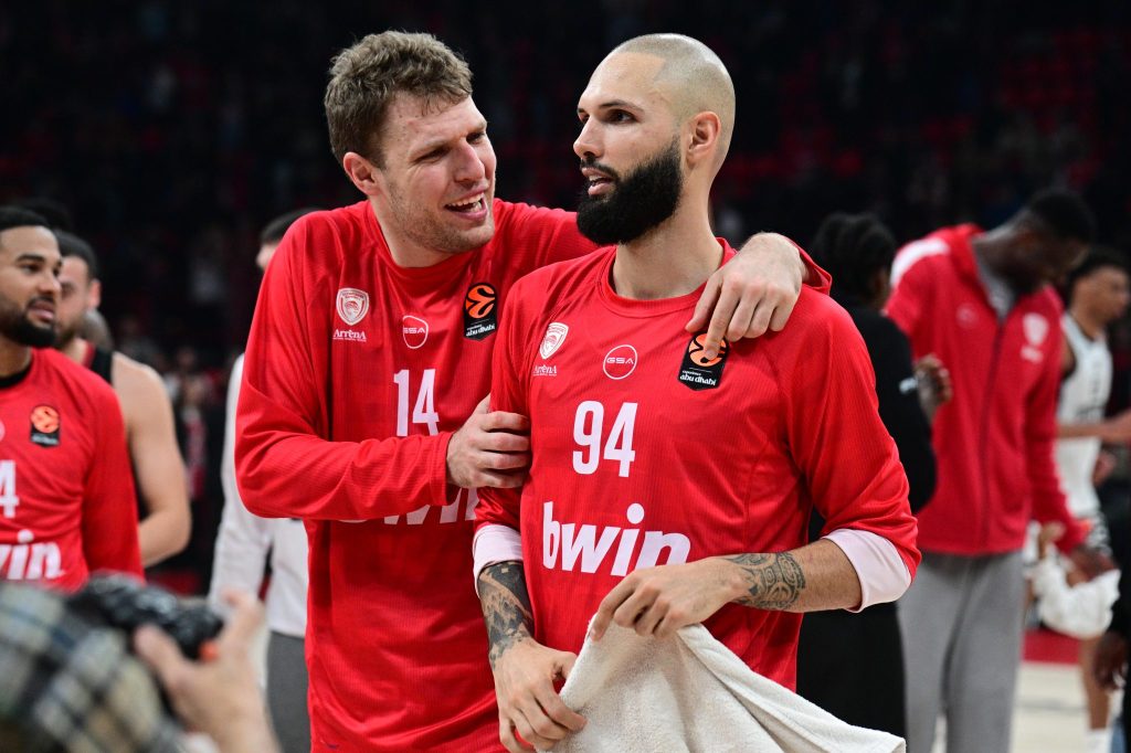 Αποθέωσε Βεζένκοφ και Φουρνιέ η Euroleague: «Μία σεζόν, δύο MVPs» (vid)