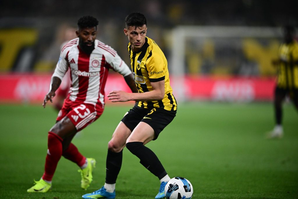 Live η κλήρωση Ολυμπιακού και ΑΕΚ στα play offs του Champions League