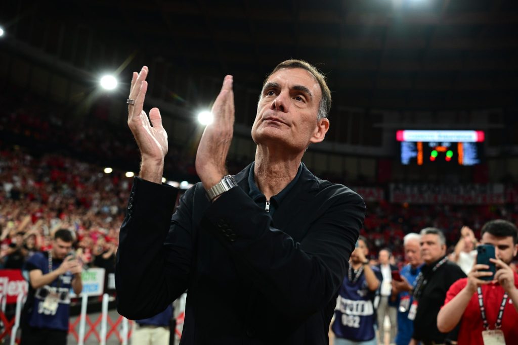 «Κορυφαίος στα coach power rankings ο Μπαρτζώκας – Σε ποια θέση βρίσκεται ο Ομπράντοβιτς»