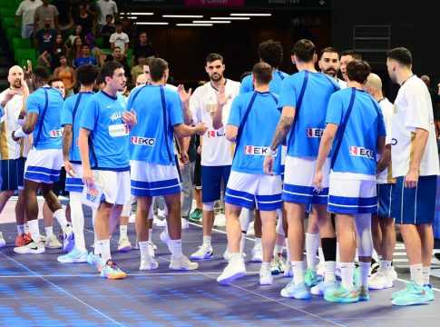 Γιανναράς (προπονητής Κύπρου): «Πολύ έντονη στιγμή αυτή του Εθνικού ύμνου, είμαστε κοινό Έθνος»