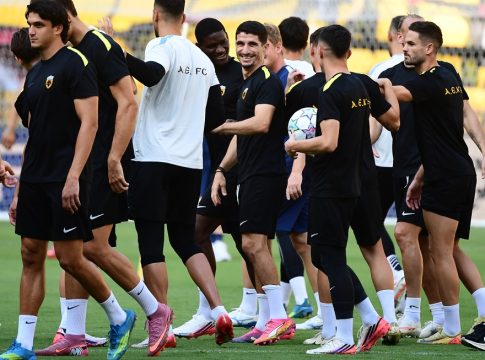 Δημάτος: «Τι σημαίνουν τα αποψινά παιχνίδια του Champions League για την ΑΕΚ ενόψει της κλήρωσης της League Phase»