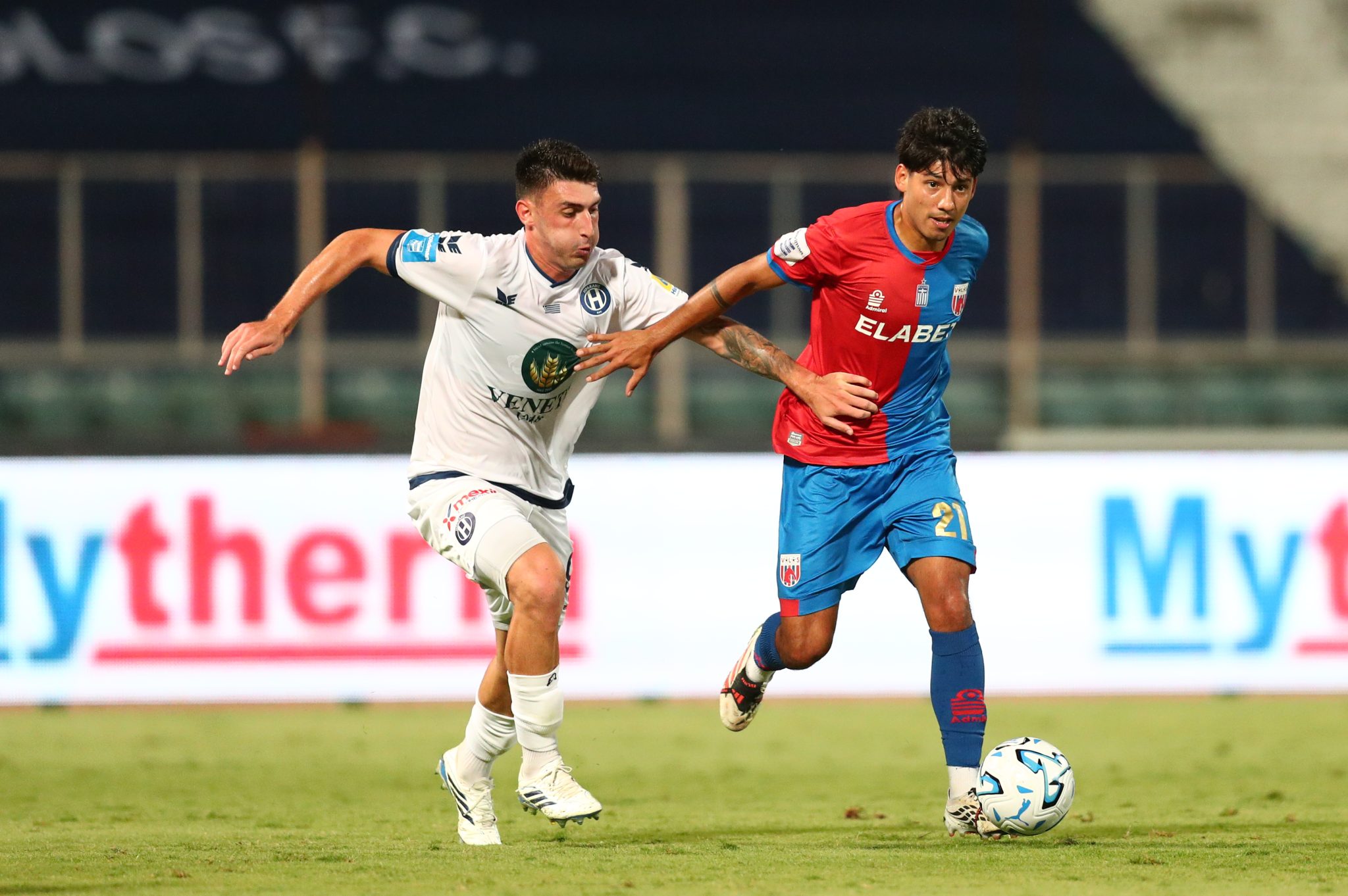 Βόλος – Ηρακλής 1-1: Ισοπαλία σε ένα επεισοδιακό παιχνίδι