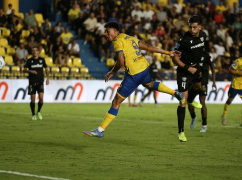 Παναιτωλικος – Καλαμάτα 2-0: «Κανονιές» από Γκράναθ, Σουμά και 2Χ2 για τους αγρινιώτες!