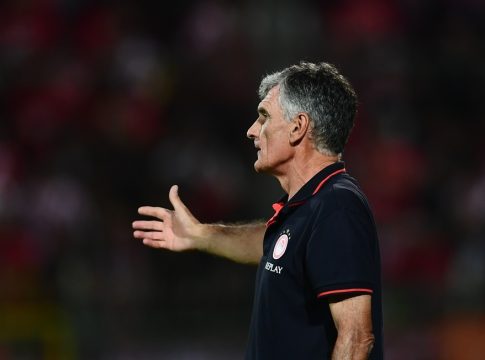 Όμορφη κίνηση από τον Μεντιλίμπαρ: Συνάντησε οπαδό του Ολυμπιακού με κινητικά προβλήματα (vid)