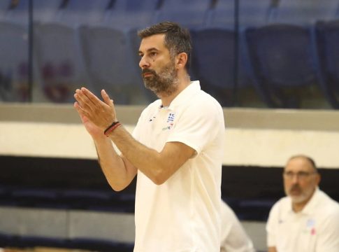 Σκροπολίθας: «Έχουμε κάνει εξαιρετική δουλειά και αύριο θα διεκδικήσουμε μια θέση στο Παγκόσμιο Κύπελλο»