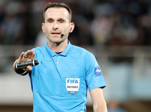 Super League: Τσακαλίδης στο «Γ. Καραϊσκάκης», Ματσούκας στην Allwyn Arena – Αναλυτικά όλοι οι ορισμοί