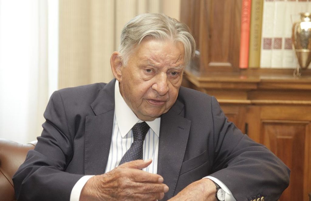 Πέθανε ο Γιάννης Βαρβιτσιώτης, σε ηλικία 93 ετών