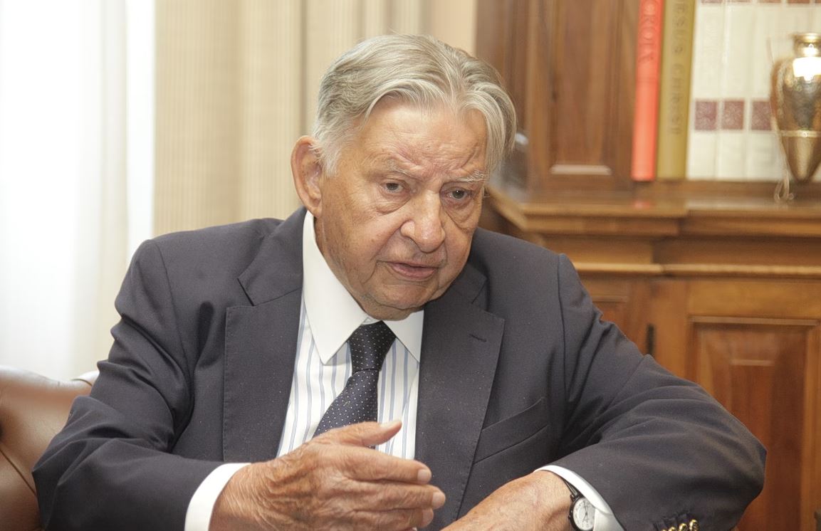 Πέθανε ο Γιάννης Βαρβιτσιώτης, σε ηλικία 93 ετών