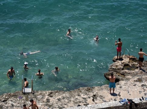 Ανεξαρτήτως ΑΦΜ η υποβολή των αιτήσεων για το νέο πρόγραμμα «Τουρισμός για Όλους» – Η προθεσμία