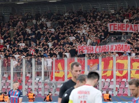 Πειθαρχική δίωξη από την UEFA εναντίον του Ερυθρού Αστέρα για το πανό υπέρ του Ράτκο Μλάντιτς