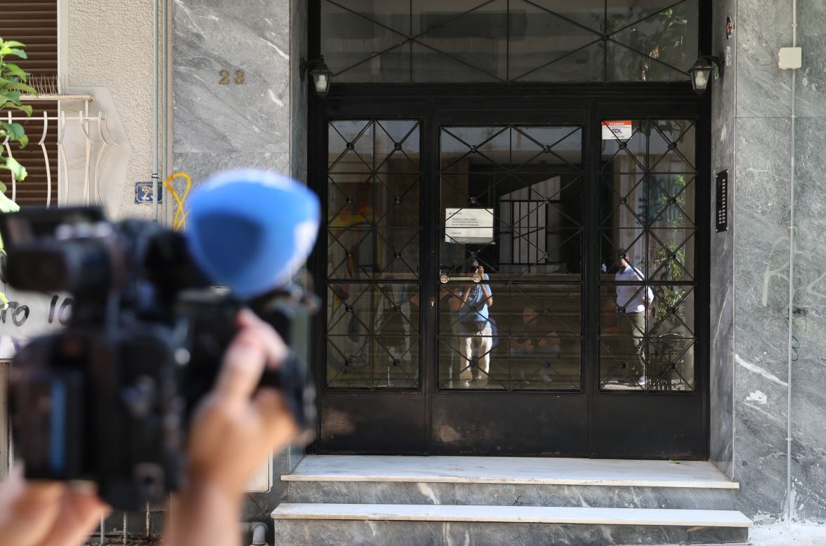 Φρίκη στην Κυψέλη: Εγκληματική ενέργεια ο θάνατος του βρέφους – Το μαχαίρωσαν πάνω από 10 φορές