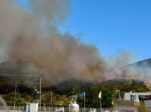 Φωτιά στο Κοκκινόχωμα Καβάλας – Ενισχύθηκαν οι δυνάμεις, μήνυμα από το 112