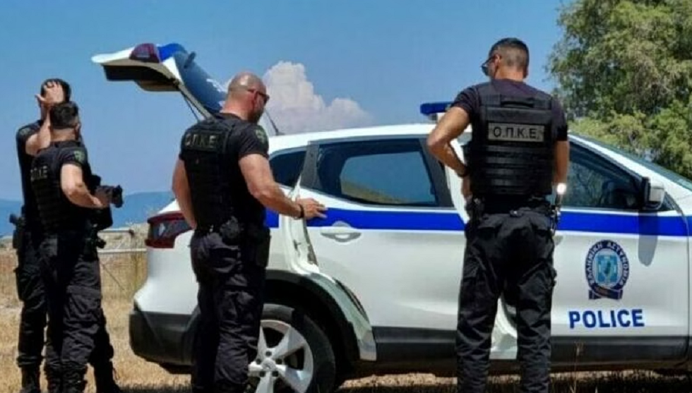 Γαστούνη: Μεγάλη αστυνομική επιχείρηση σε καταυλισμό μετά την επίθεση στο Αστυνομικό Τμήμα Πηνειού – 18 συλλήψεις