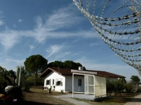 Συνελήφθη στην Κοζάνη 33χρονος που είχε δραπετεύσει από τις αγροτικές φυλακές Κασσάνδρας στη Χαλκιδική