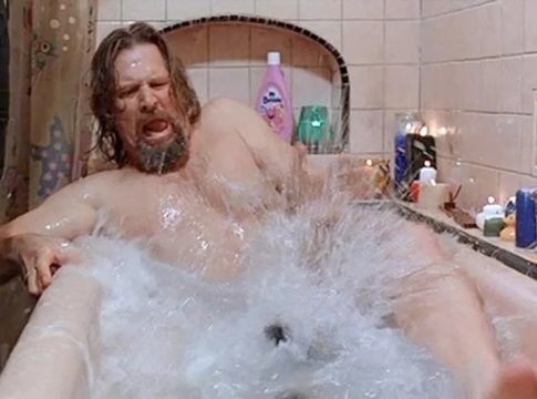 Η viral τάση «pheromone-maxxing» και η απλυσιά πριν το πρώτο ραντεβού